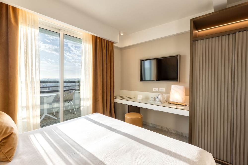 Hotel Feldberg Riccione 12/50