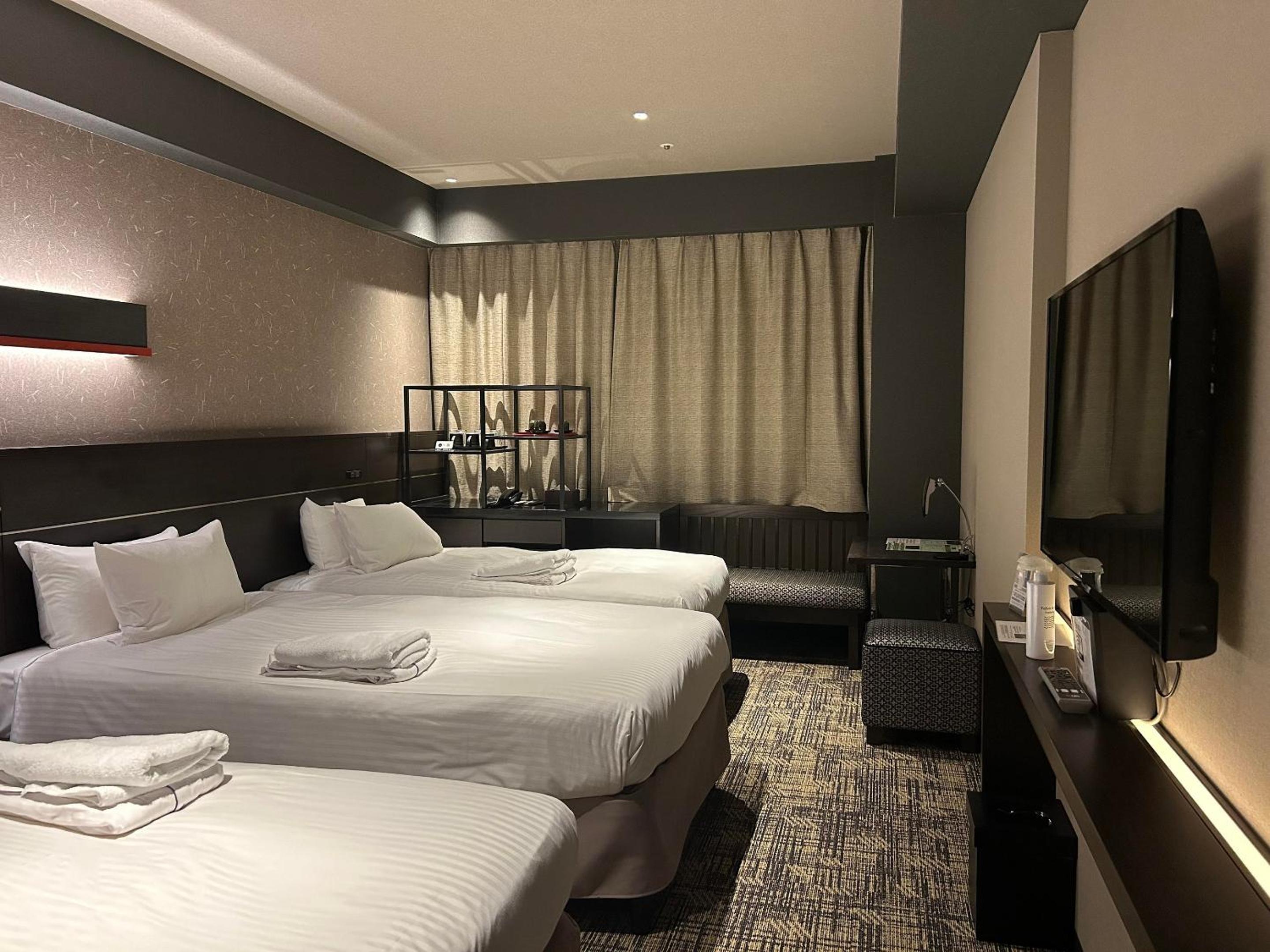 غرفة ثلاثية بثلاثة أسرّة، Hotel Keihan Kyoto Hachijoguchi 2/2