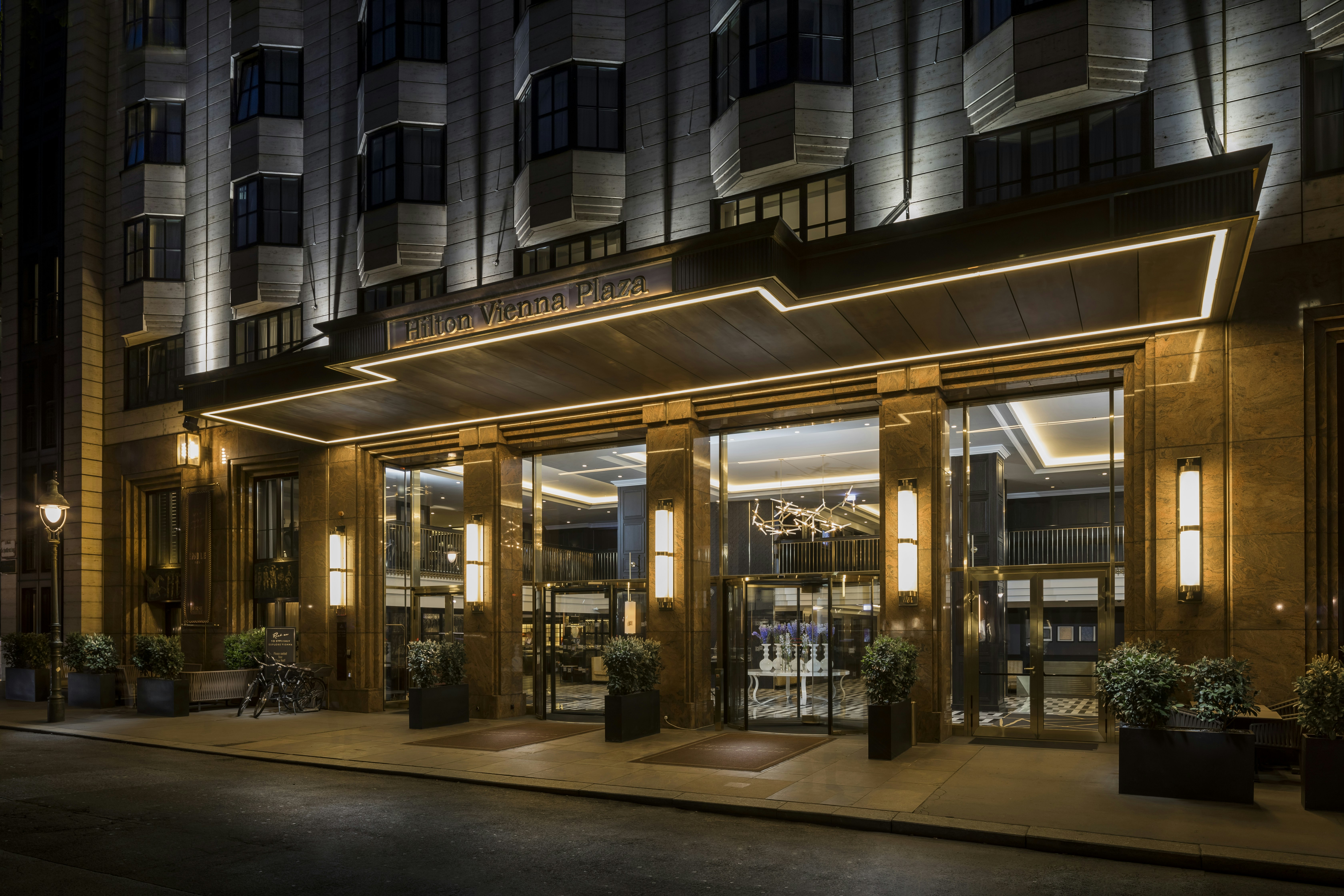 Hilton Vienna Plaza 6/83