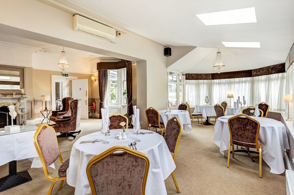 The Alexandra Court Hotel 31/37