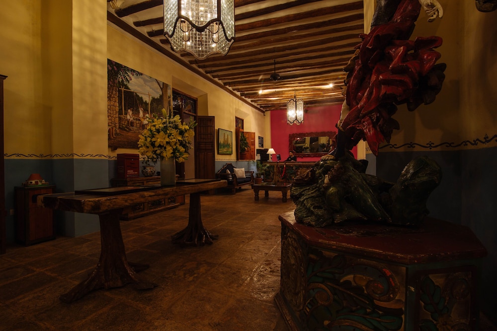 El Meson Del Marques 58/66