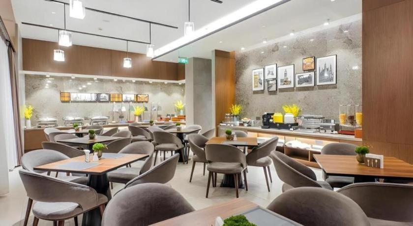 Homeinn Plus (Shanghai Pudong Xinjinqiao Road) 50/57