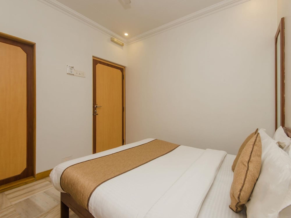 Hotel Accord 40/67