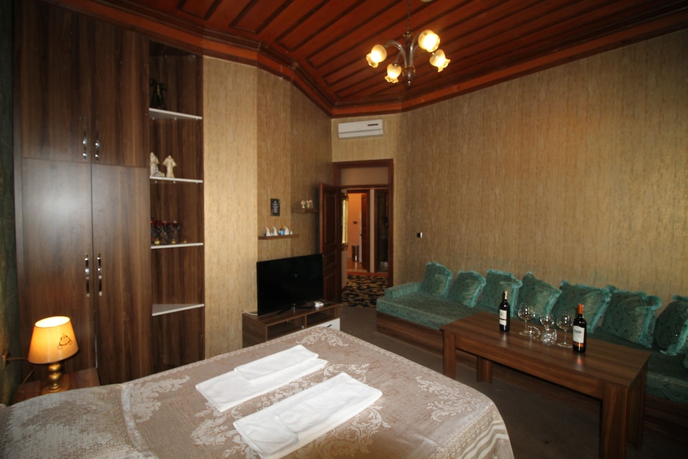 The Pashas House 27/44