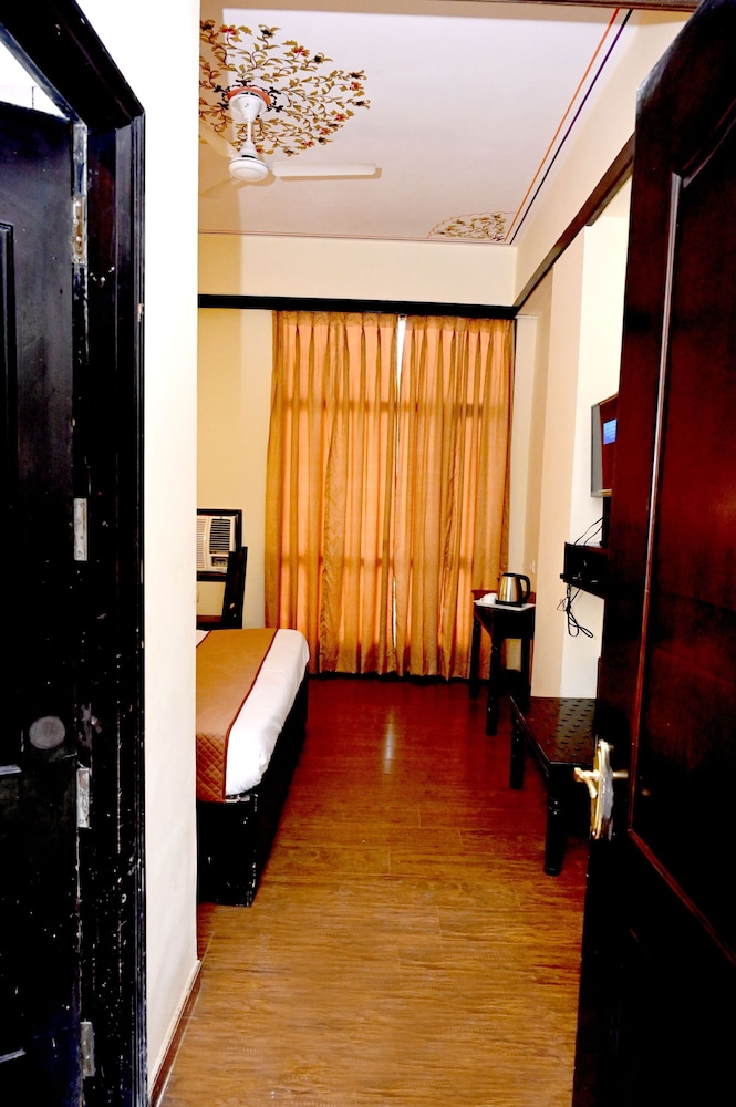 Zo Rooms Jalmahal Amer Road 27/42