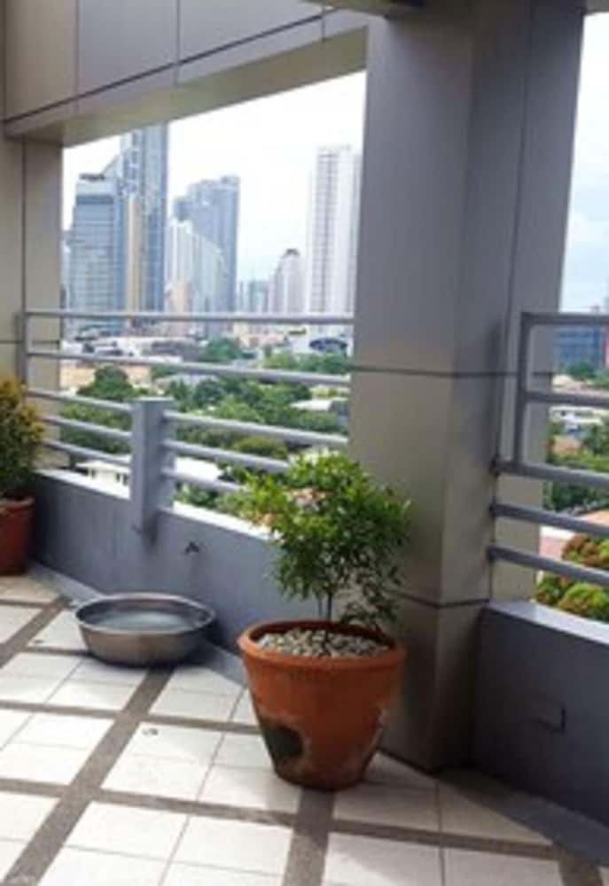 Lourdes Suites photo1
