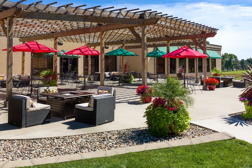Lake Okoboji Resort and Conference Center 6/53