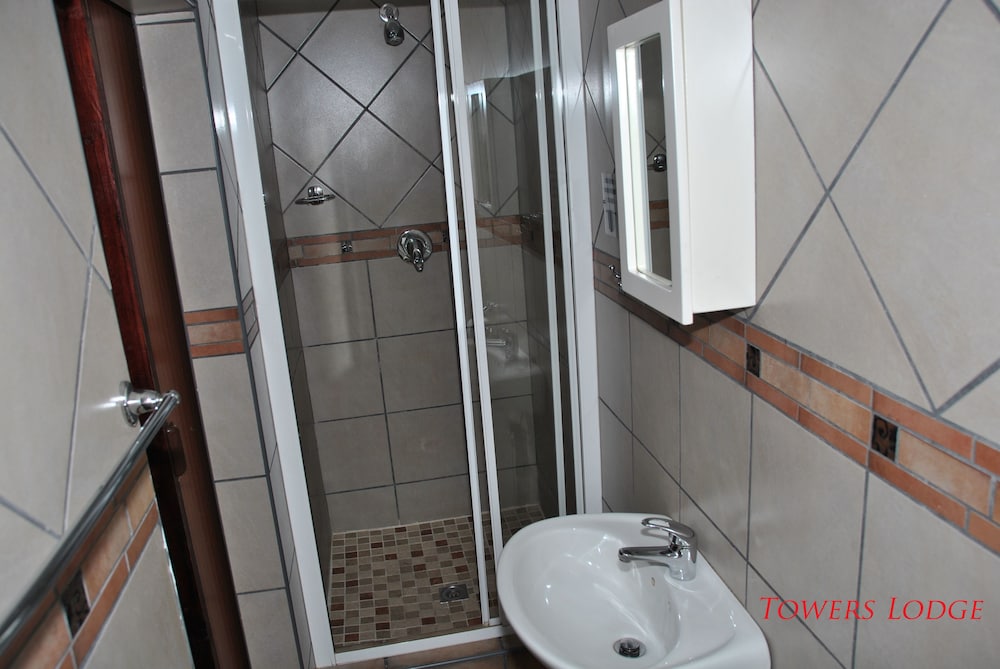 Towers Lodge 26/29