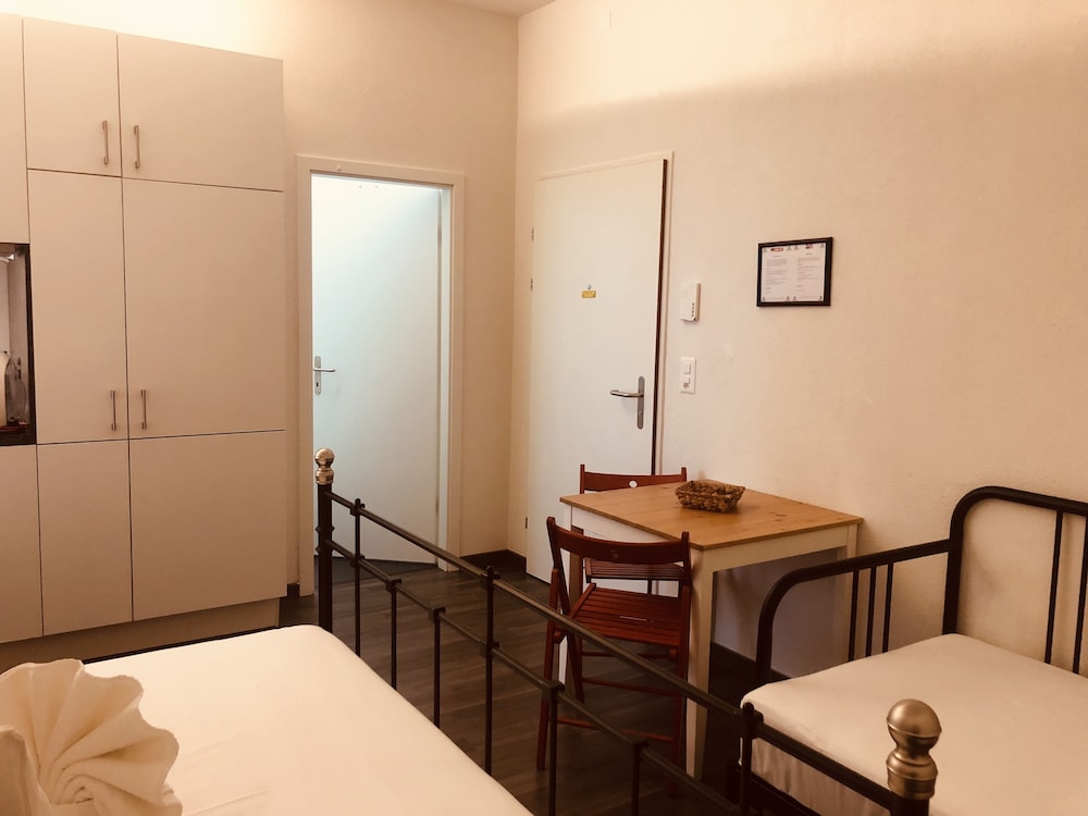 INSIDE FIVE - City Apartments 29/36