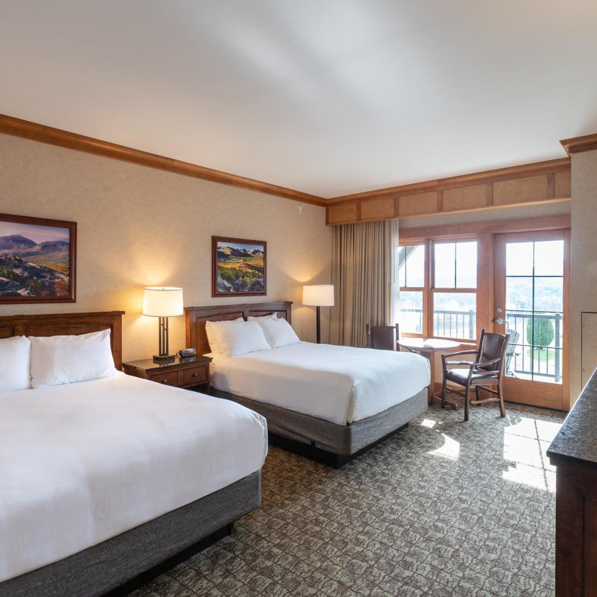 Deluxe, Queen Bed
