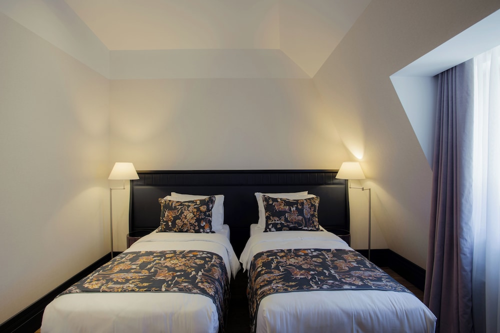 STANDARD, TWIN BEDS