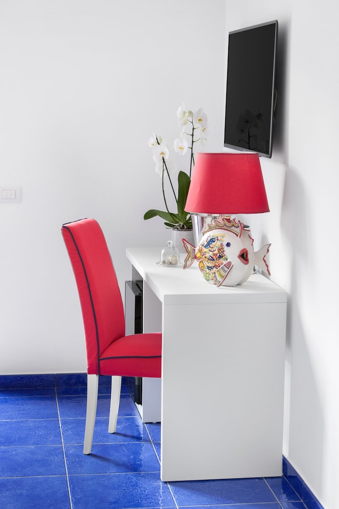 Sersale Suites 34/50