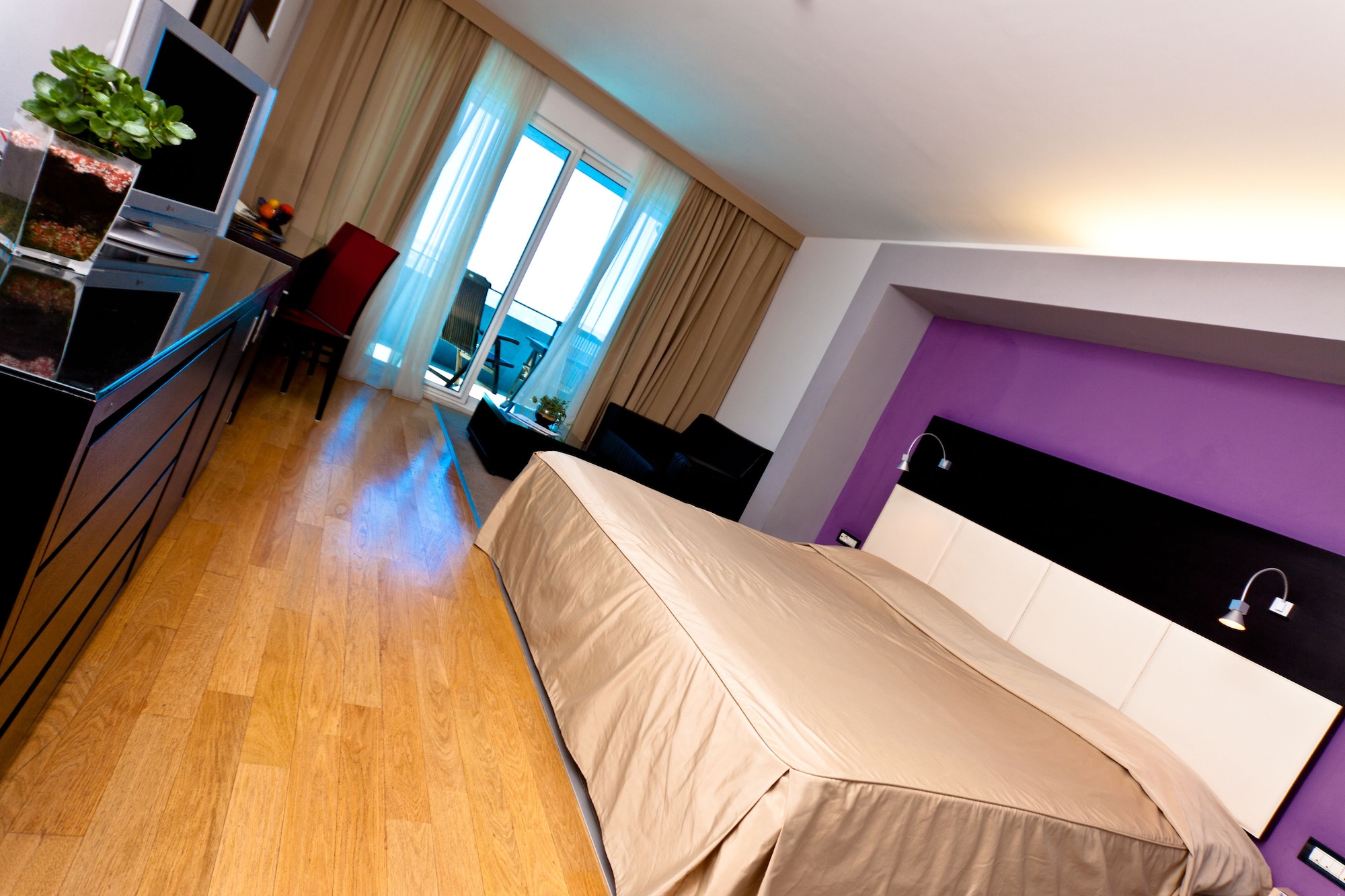 1 BEDROOM, DELUXE, DOUBLE OR TWIN BED, SEA VIEW, BALCONY