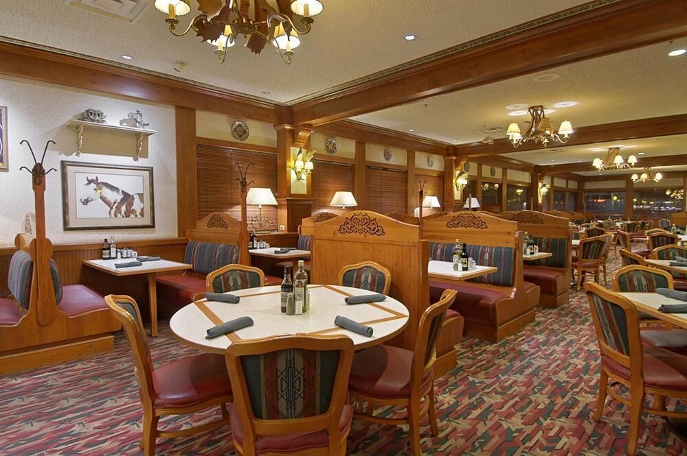 Gold Country Inn and Casino by Red Lion Hotels 26/28
