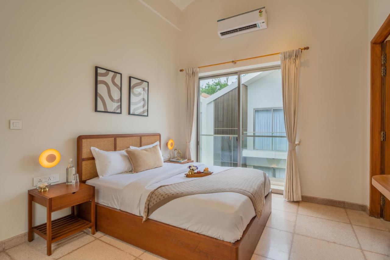 ELIVAAS 3BHK with Pvt Pool Mirai Taurus 27/79