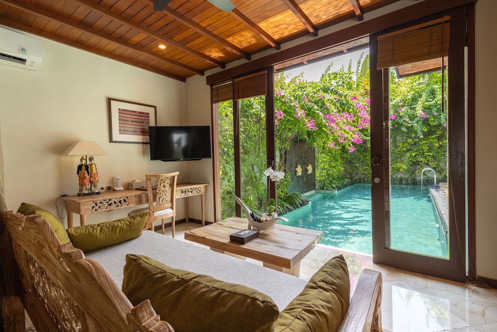 1 Bedroom, Villa, King Bed, with Pool