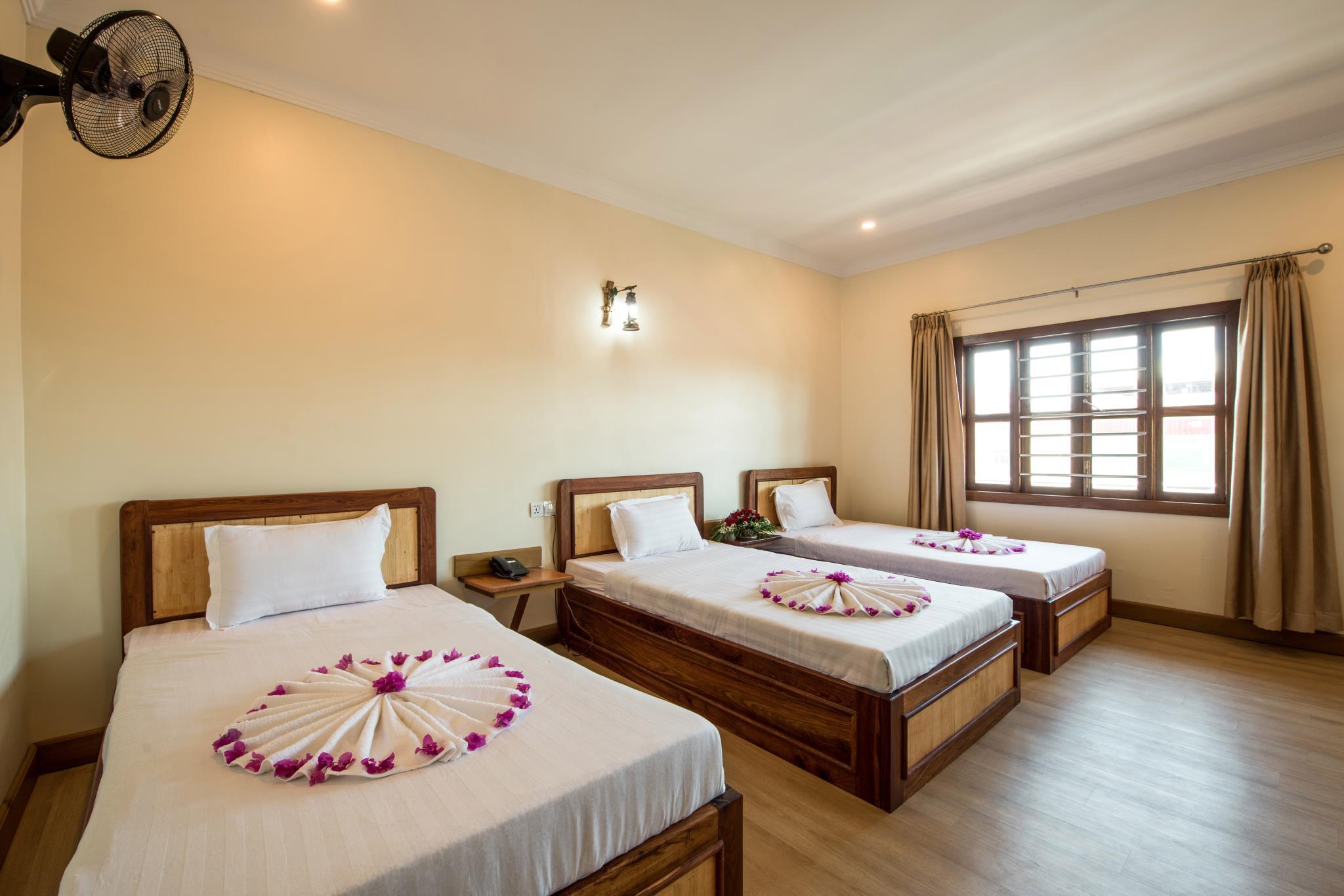 Standard, Triple, 3 Beds