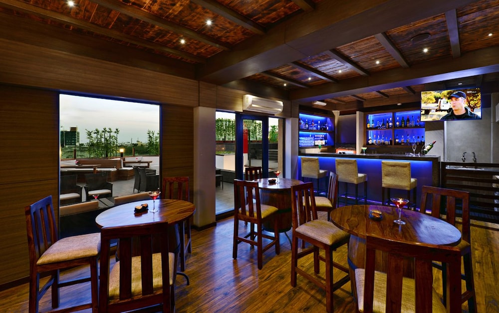 Leisure Inn Grand Chanakya 26/37