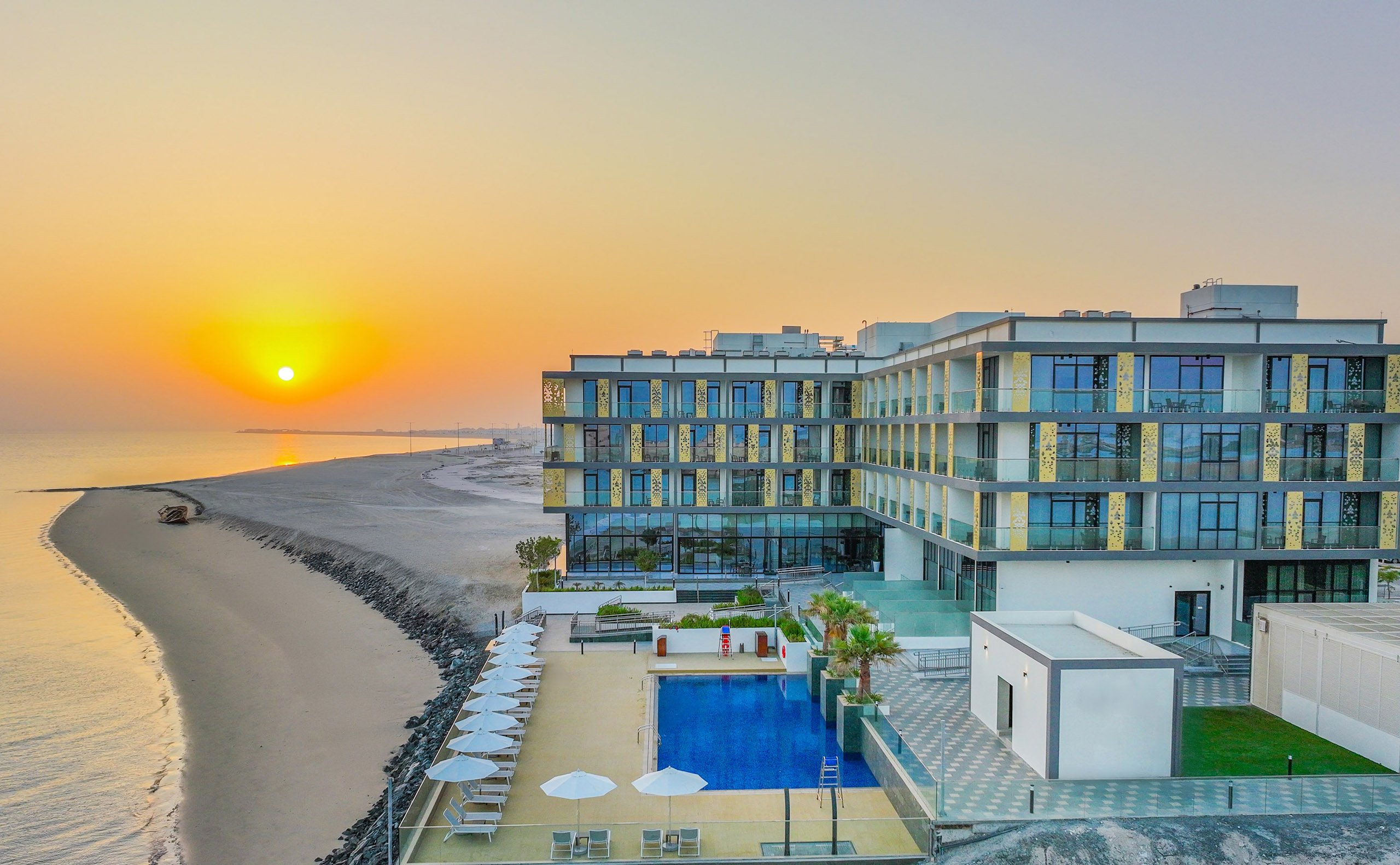 Beach Bay Hotel Mirfa, Edge by Rotana 48/48