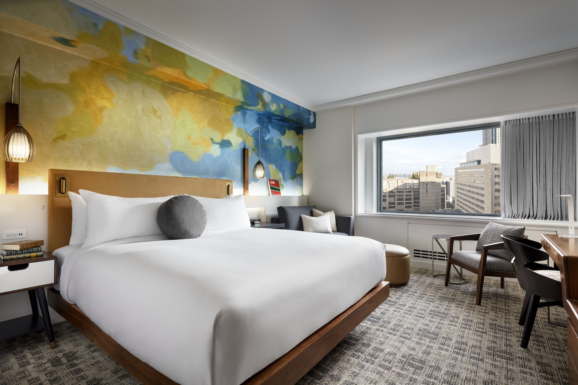 FAIRMONT, KING BED
