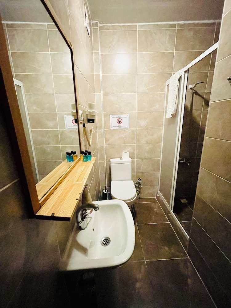 Puffin Suite 35/35