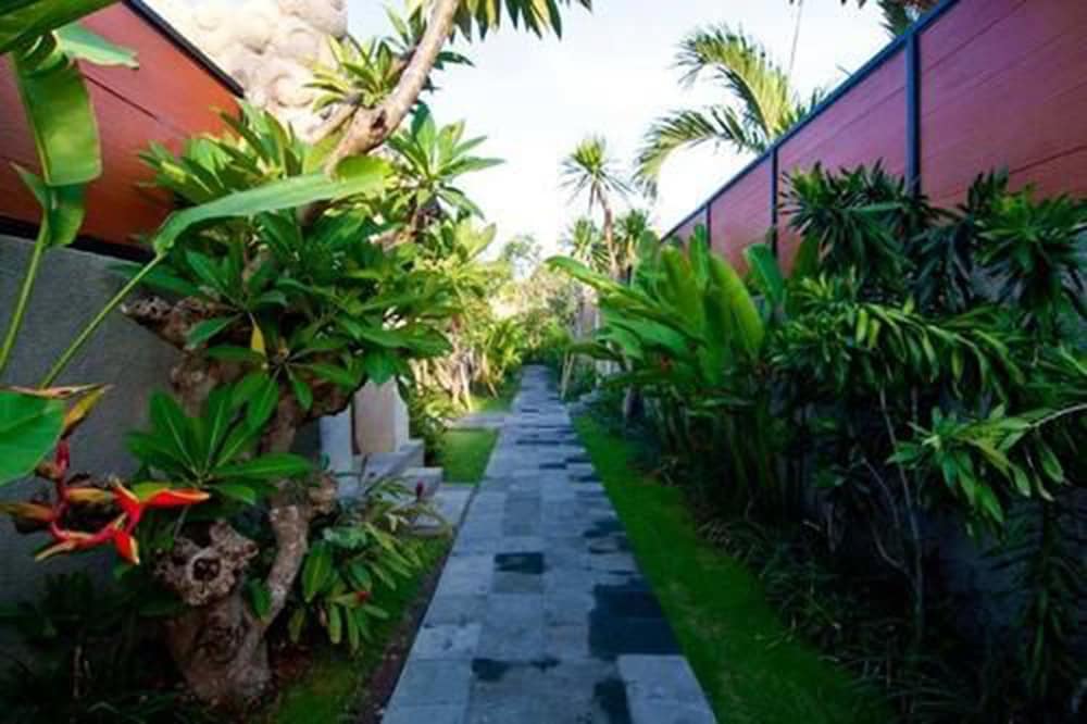 THE AWAN VILLAS 29/44
