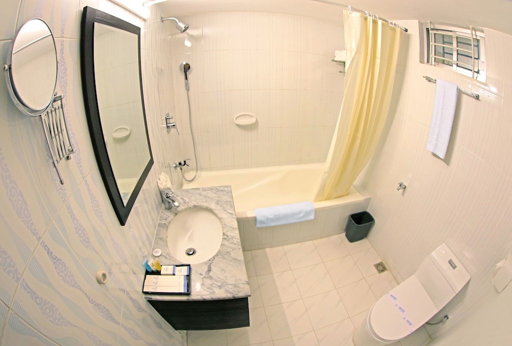 ASIA HOTEL AND RESORTS 60/60