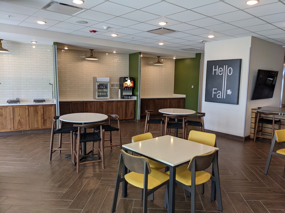 Fairfield Inn & Suites by Marriott Lincoln Crete 36/50