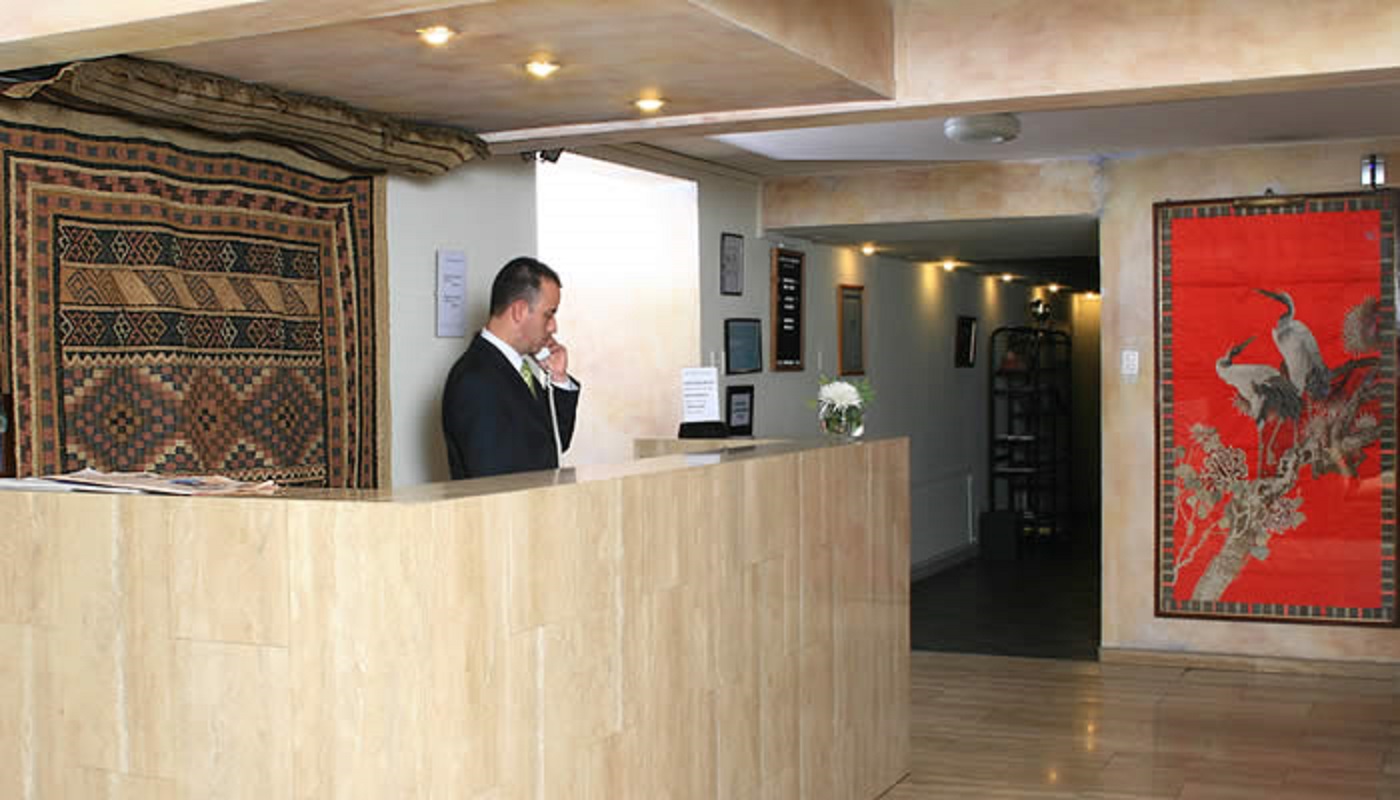 Hotel Acacias De Vitacura 2/17