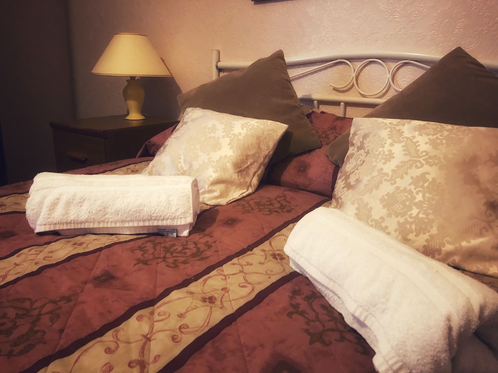 Averon Guest House 24/50