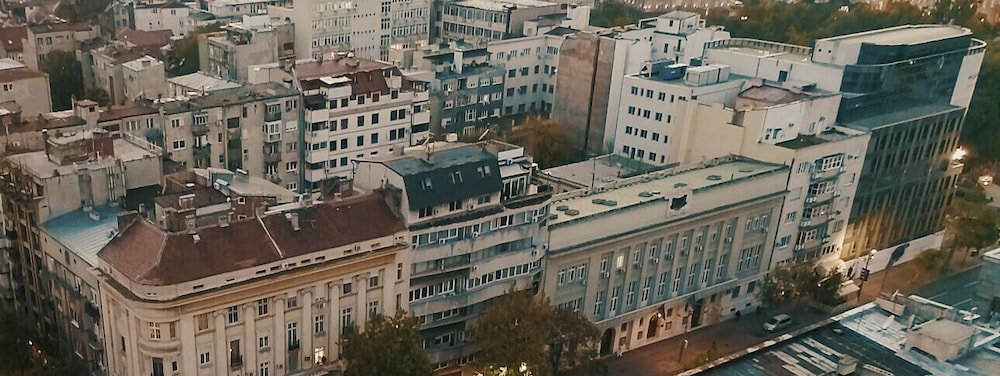 Kings Palace Suites 4/50
