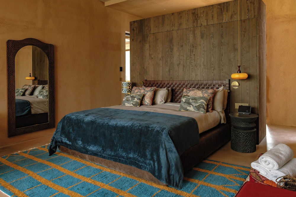 Premier, Suite, King Bed, Sea Front