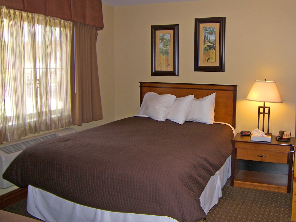 Backcountry Inn 8/24