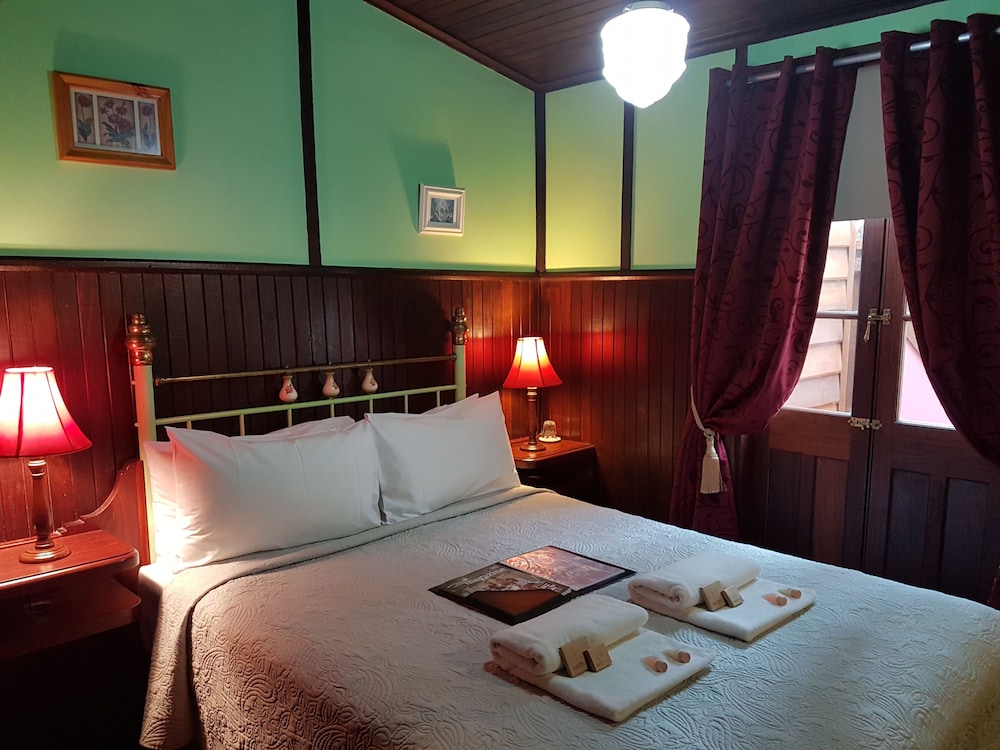 Bridgefield Guest House 12/50