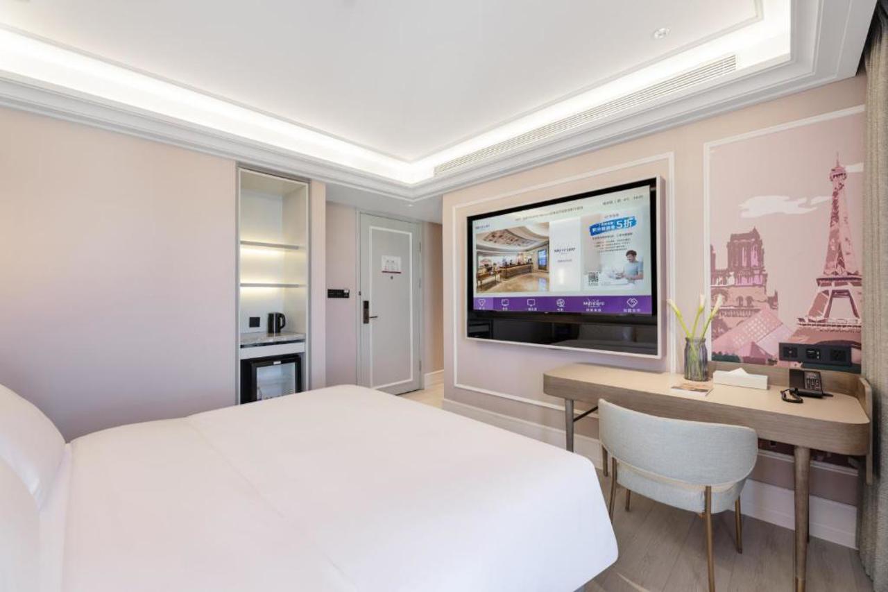 Mercure Urumqi Doowin Wanda Plaza 8/23