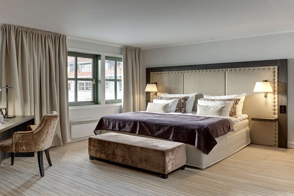 SUPERIOR, DOUBLE BED