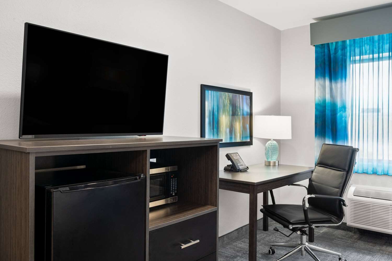 La Quinta Inn By Wyndham Indianapolis Airport Executive Drive 28/37