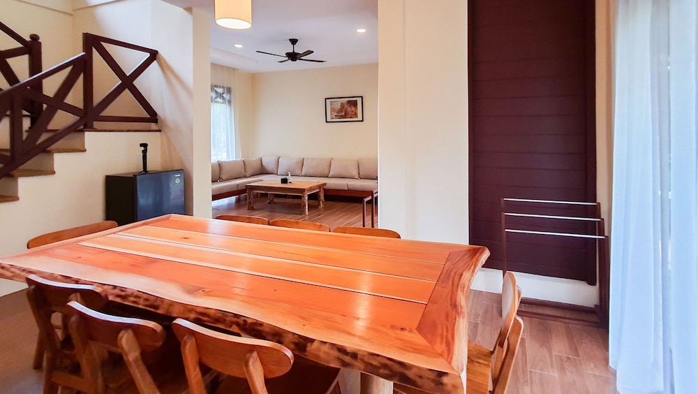 Mutiara Carita Cottages 57/72