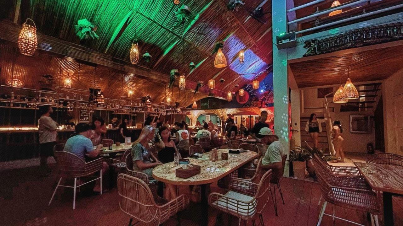Happiness Hostel Boracay 37/49