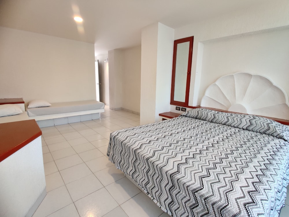 Hotel Aristos Acapulco 15/50