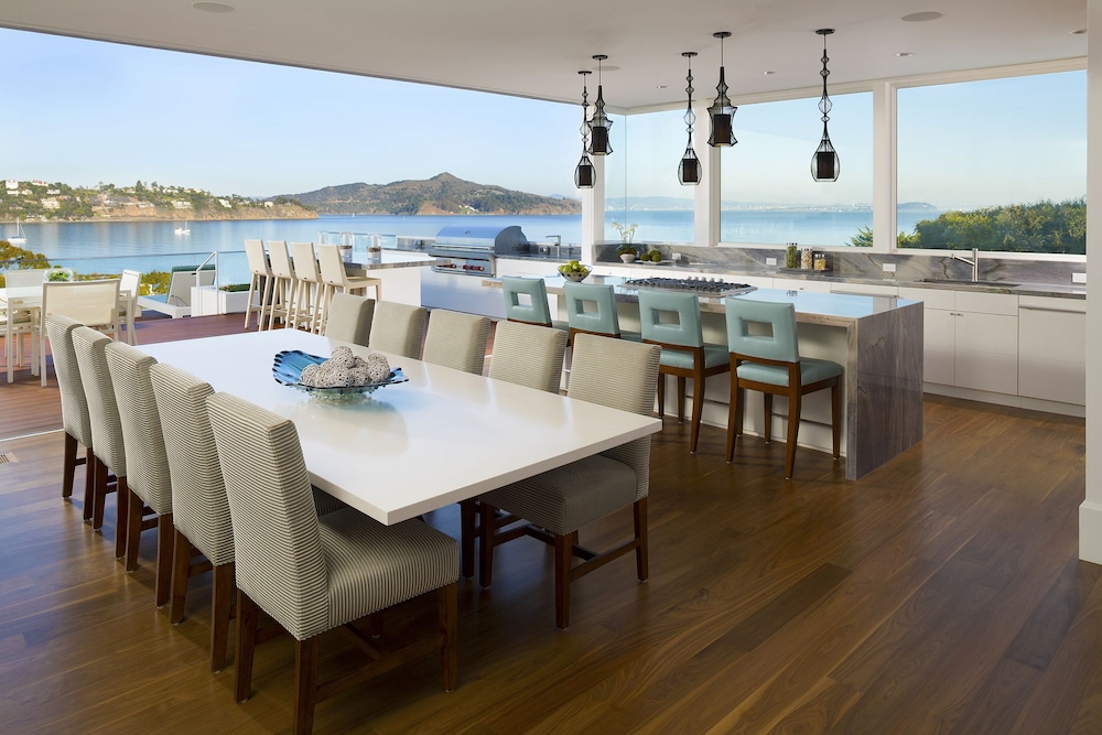 Casa Madrona Hotel and Spa 43/61
