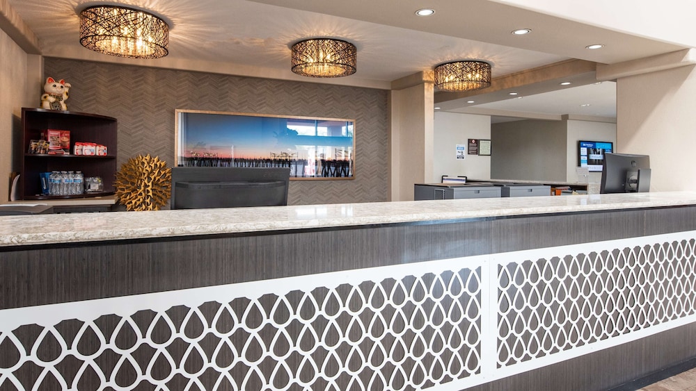 Best Western Plus Redondo Beach Inn 6/34
