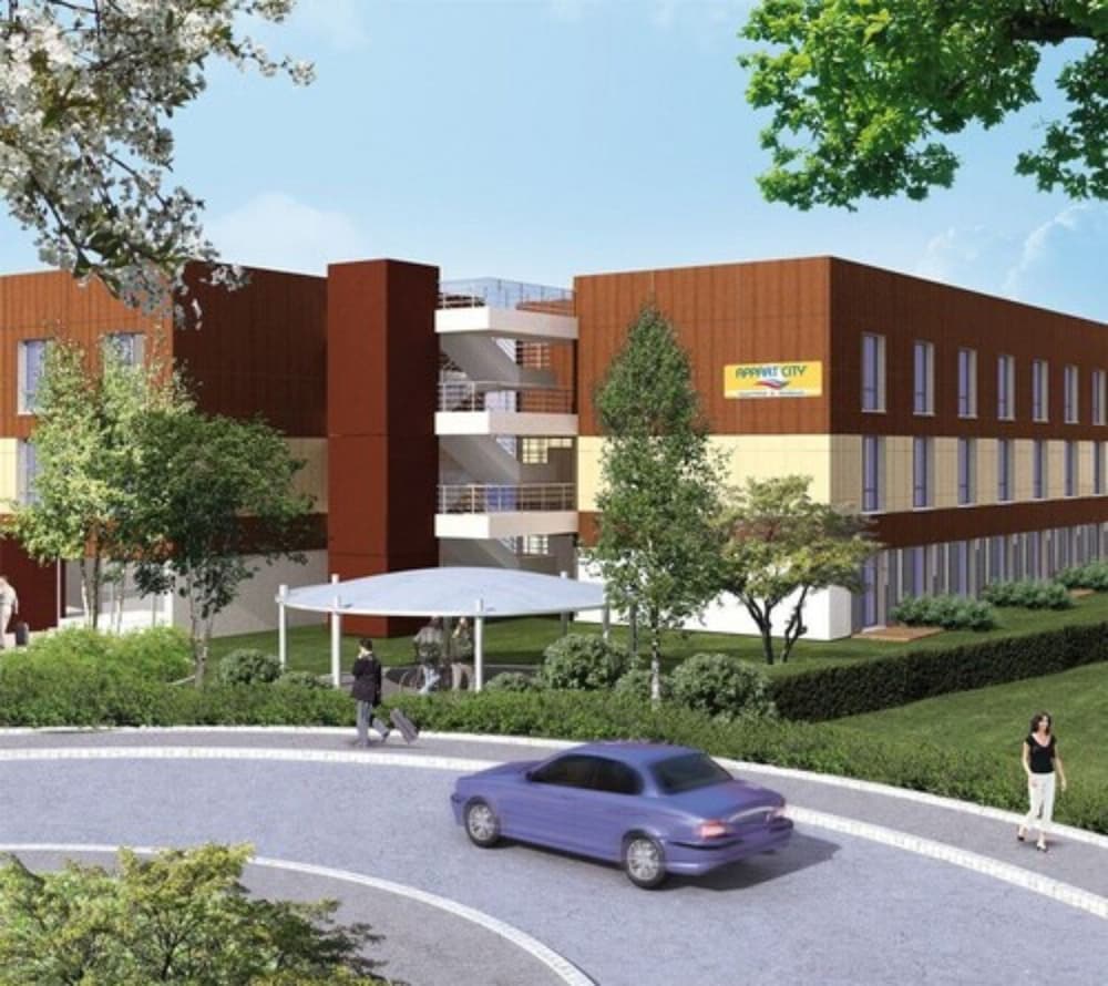 Hotel Le Paddock 58/63