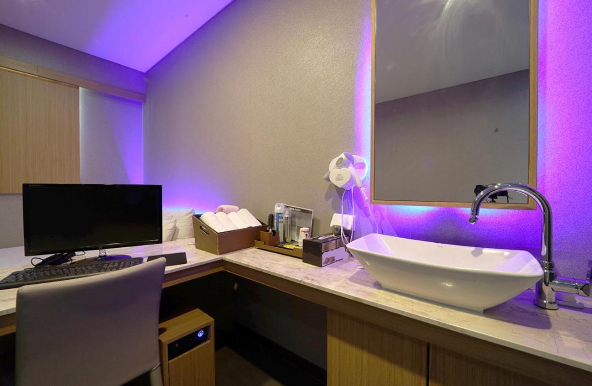 Nampo Comma Hotel 46/48