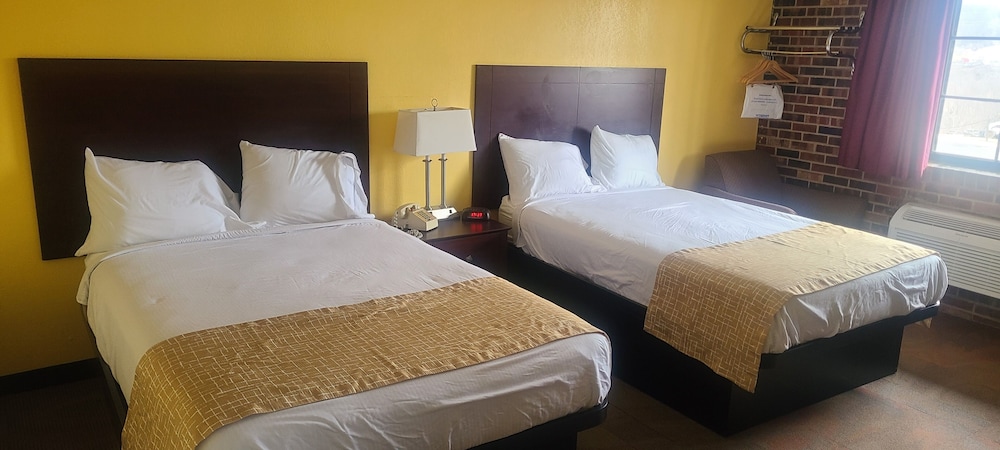 Travelodge By Wyndham Airport Platte City 10/34