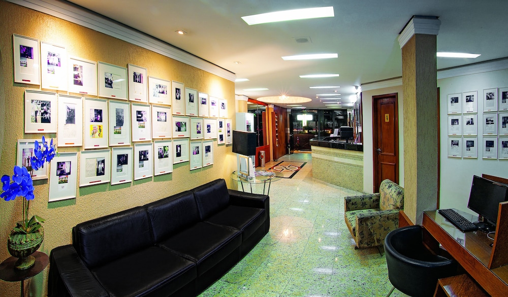 LIRA HOTEL 12/63