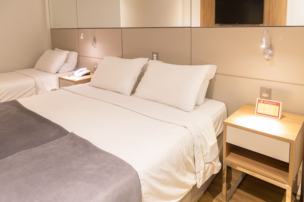 Atlantico Travel Hotel 11/50