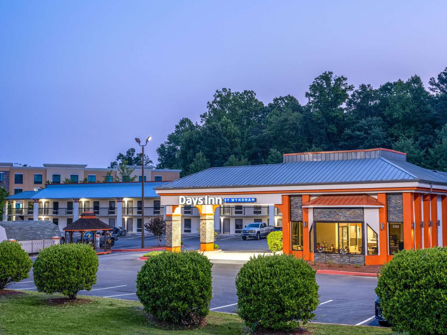 Days Inn by Wyndham Clemson 4/36