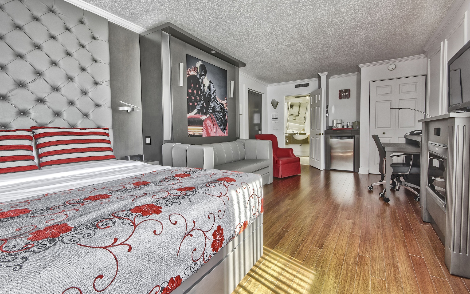 ROOM, 1 QUEEN AND 1 MURPHY BED, QUEEN MURPHY BED, EXTERIOR VIEW, ACCESSIBLE