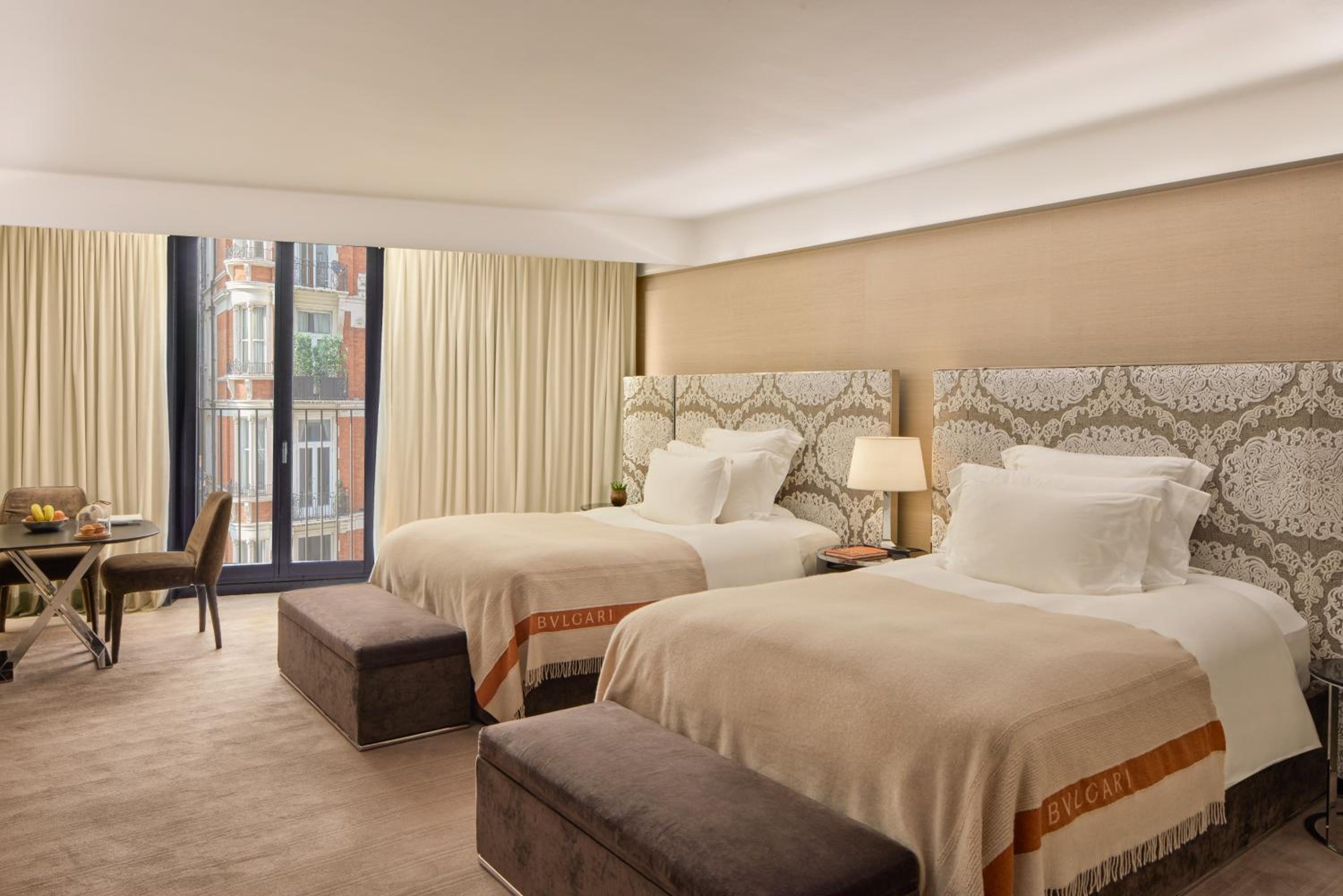 Executive, 2 Double Beds
